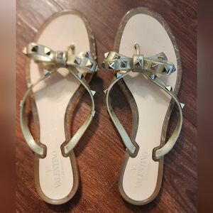 NWOT! Valentino RockStud Jelly Sandals